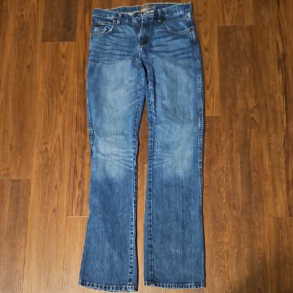Wrangler Men's Bootcut Jeans in Classic Blue